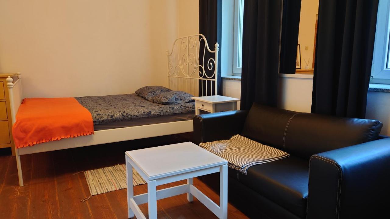 Przy Stonehenge Apartment *